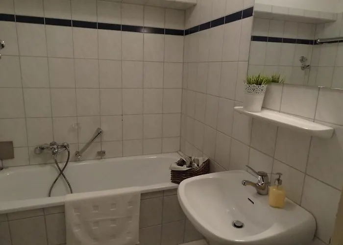 Konukevi In Der Strassen